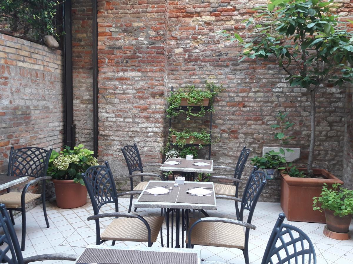 Locanda Ca' Lucrezia Venice Exterior photo